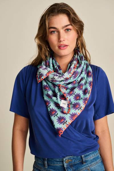 POM Amsterdam SP7853 SHAWL - Flower Aqua